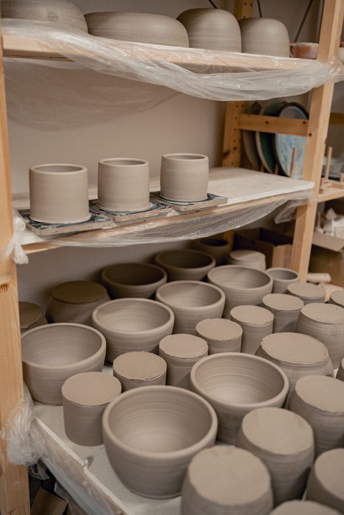 Výrobky Keramikuju při schnutí